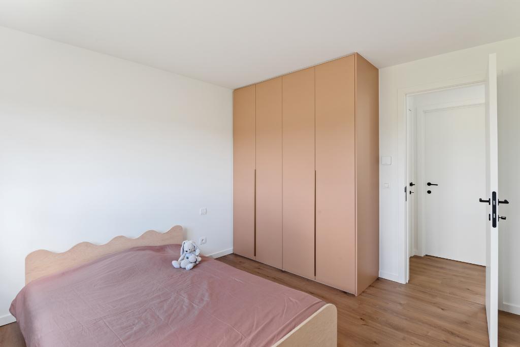 Slaapkamerkast op maat in kinderkamer